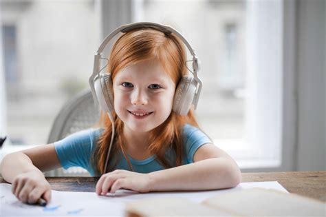 Why Should Students Listen to Music in Class: A Dynamic Learning Experience